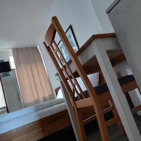 Hotel Berliner Hof Дюселдорф Стая снимка