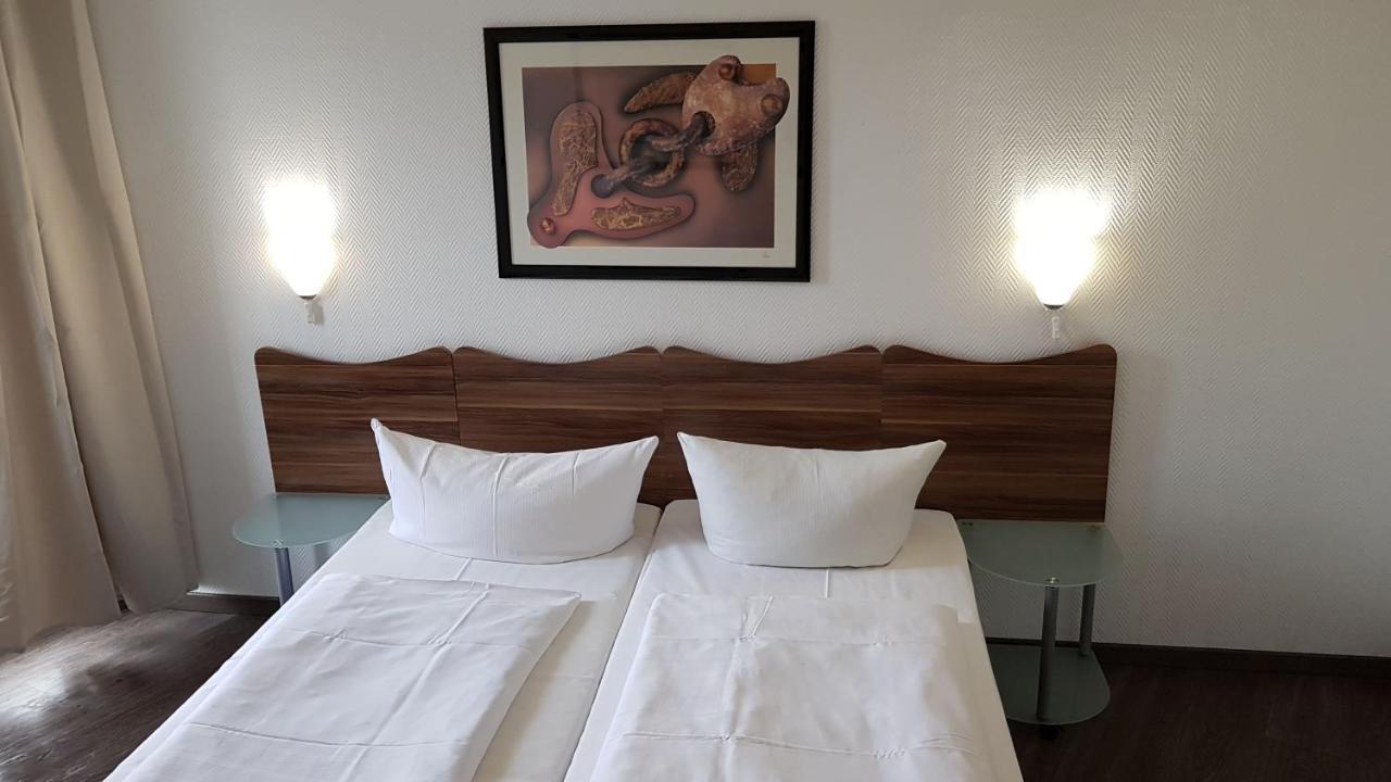 Hotel Berliner Hof Дюселдорф Екстериор снимка