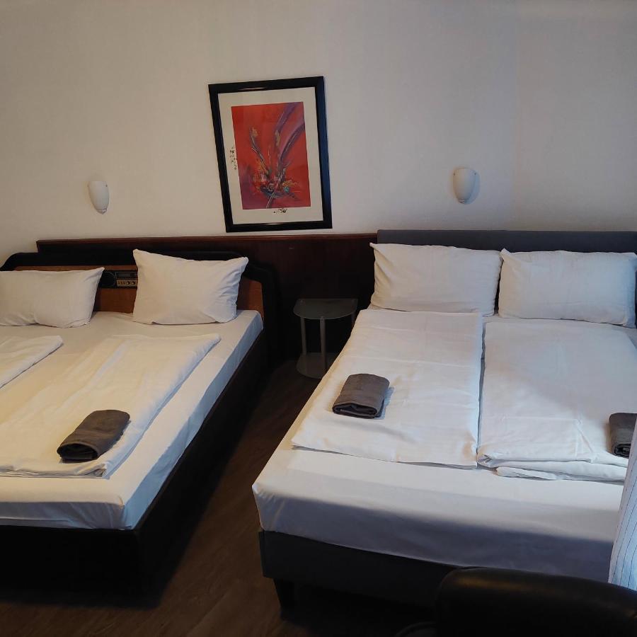 Hotel Berliner Hof Дюселдорф Екстериор снимка