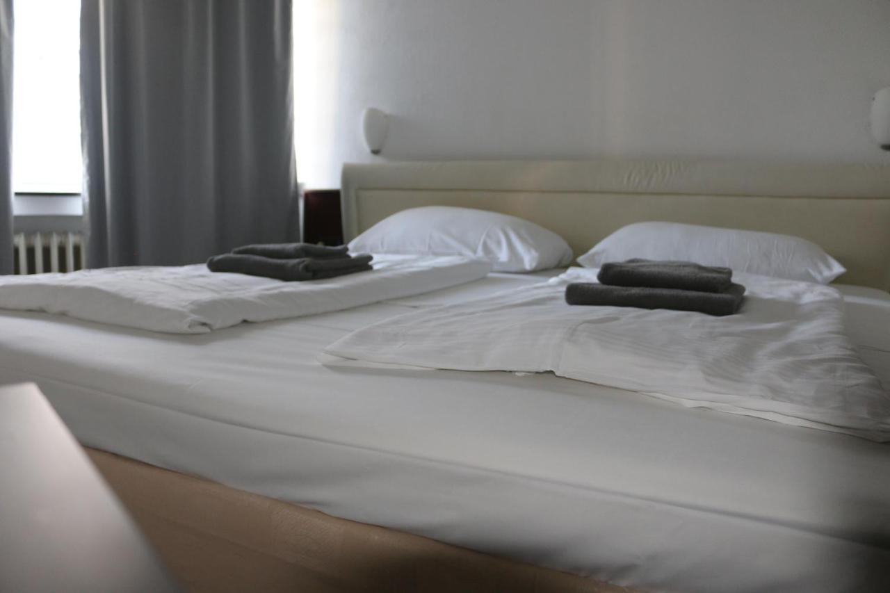 Hotel Berliner Hof Дюселдорф Екстериор снимка