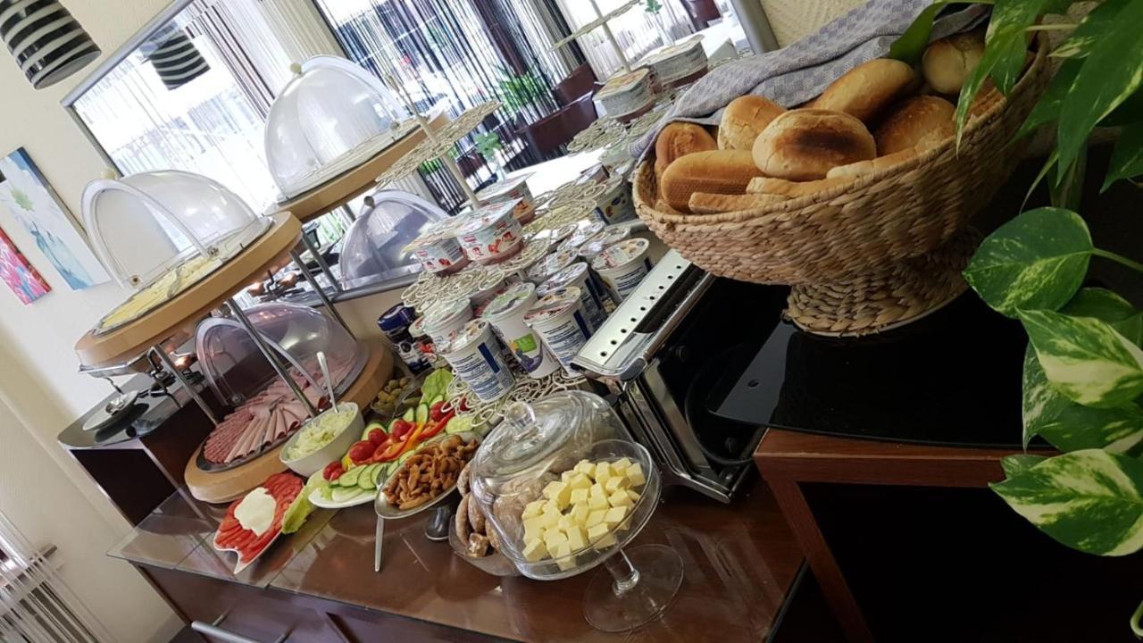 Hotel Berliner Hof Дюселдорф Екстериор снимка