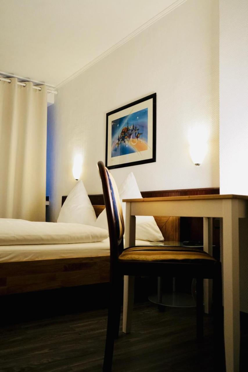 Hotel Berliner Hof Дюселдорф Екстериор снимка
